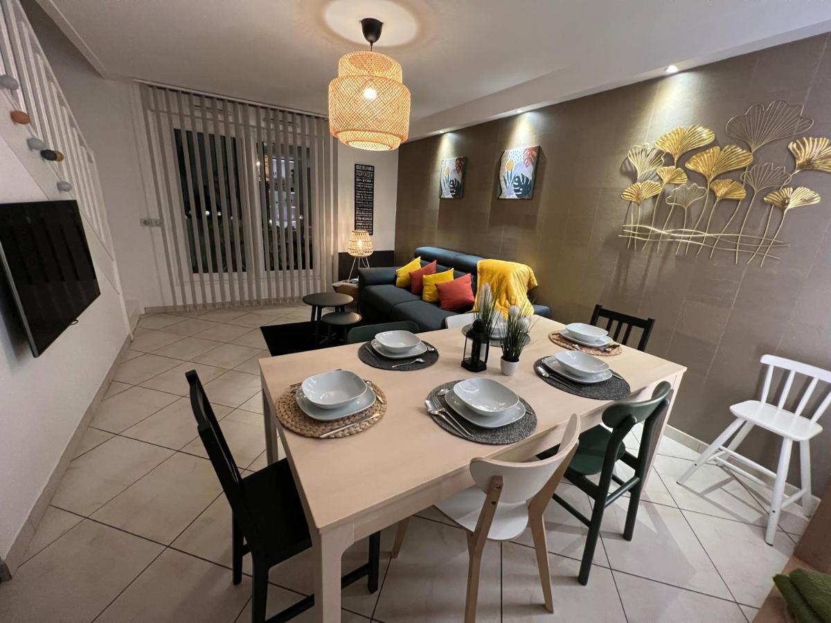 Apartmán T3 Flat Moderne Sur 2 Etages Metro Parking Free Entrance Autonome Rouen Exteriér fotografie