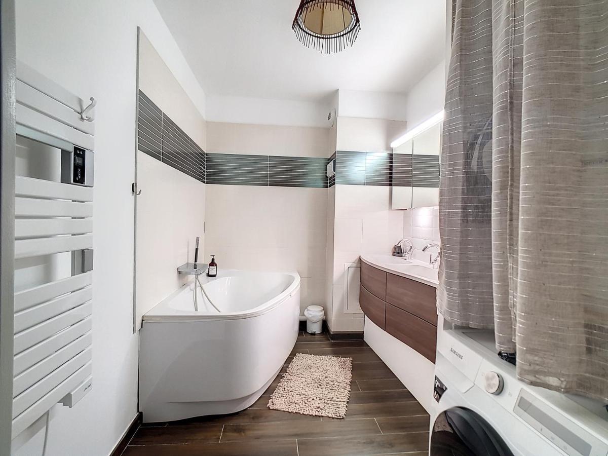 Apartmán T3 Flat Moderne Sur 2 Etages Metro Parking Free Entrance Autonome Rouen Exteriér fotografie